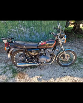 Moto epoca Kawasaki K400 2 1981