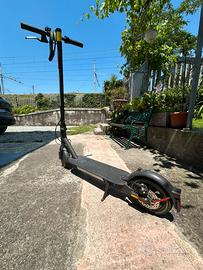 Monopattino Xiaomi Scooter Pro 2