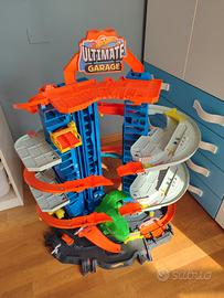 Hotweels ultimate garage 