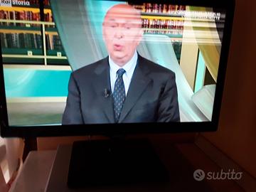 Televisore Samsung 24" con telecomando