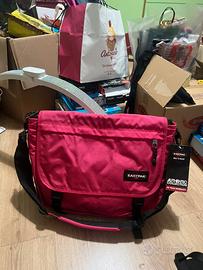 Zaino a tracolla Eastpak rosa