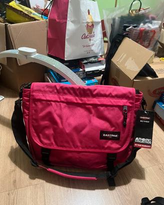 Zaino a tracolla Eastpak rosa