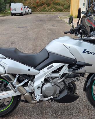 Suzuki V Strom DL 1000