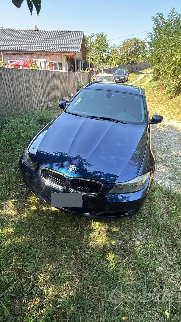 BMW 3 Series 2010 photo 2