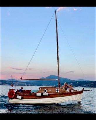 barca motorsailer in legno