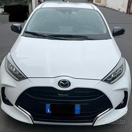 Mazda 2 Full Hybrid -38.600 km- 2022 Full optional