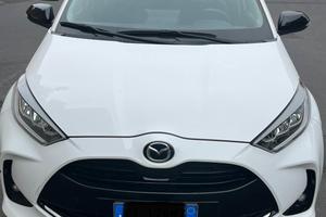 Mazda 2 Full Hybrid -38.600 km- 2022 Full optional