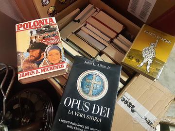 lotto di 500 + libri