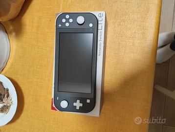 Nintendo Switch Lite + Pokemon Violetto/Arceus