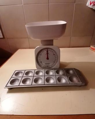Bilancia più raviolatore 