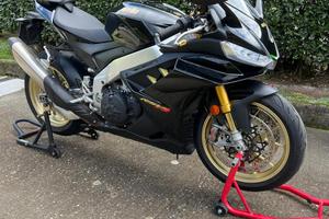Aprilia RSV4 1100 factory