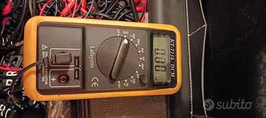 capacimetro per condensatori digitale