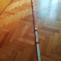 Mazza in legno da hockey di Martin Pavlu