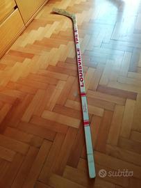 Mazza in legno da hockey di Martin Pavlu