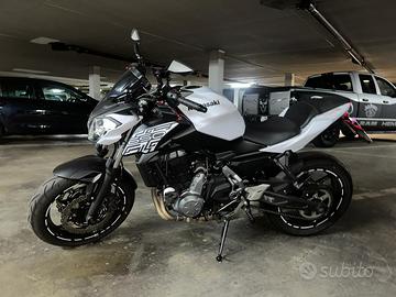 Kawasaki Z650 pari al nuovo