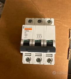 Interruttore Magnetotermico 3poli 3Moduli 6A