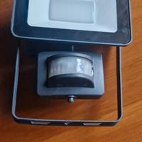 faretto applique lampada con sensore