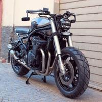 Suzuki bandit 600 cafe racer