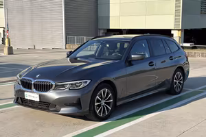 BMW 320d xDrive Touring Sport
