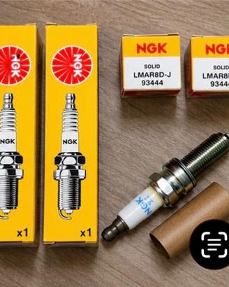 2 candele NGK LMAR8D-J 93444 nuove