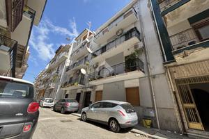 4 LOCALI A REGGIO DI CALABRIA