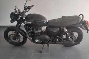 Triumph Bonneville T100 black