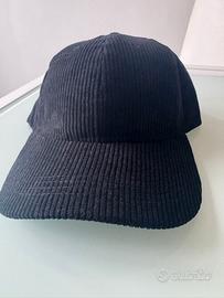 🧢 Cappellino nero in velluto a costine – stile ca