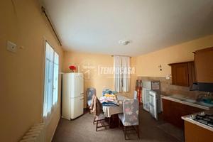 PORZIONE DI CASA SU 2 LIVELLI