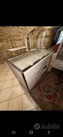  arredamento per negozio