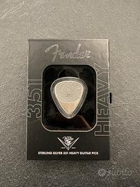 Plettro fender argento edizione numerata