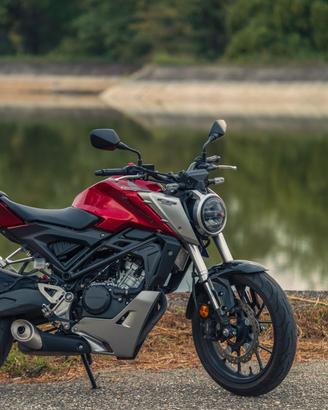 Honda CB125R 