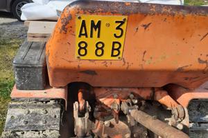 Trattore agricolo fiat 505.cingolato.tipo vingneto