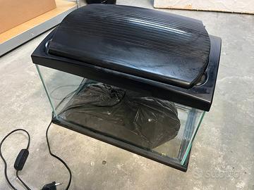 Acquario 30 litri completo di accessori