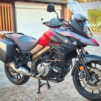 Moto Suzuki V-Strom 650