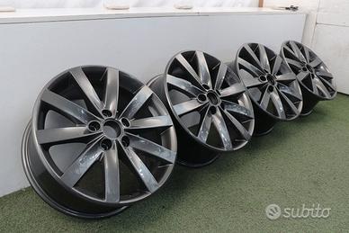 Cerchi in lega Volkswagen Golf GTI 17 ORIGINALI