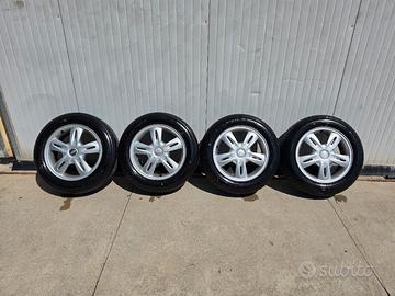 Gomme Estive 175/65 R15" Falken (Semi nuove)