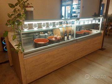 Arredi e attrezzature per ristorante