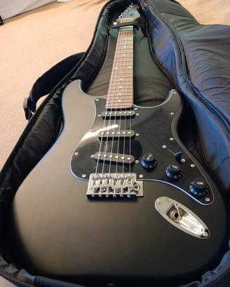 chitarra elettrica nuova + custodia 