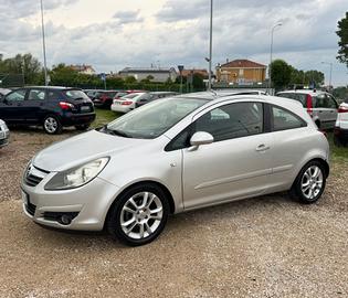 Opel Corsa 1.2 3 porte Sport Neopatentati