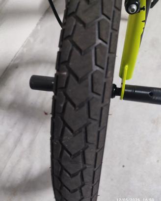 BMX MONTANA PRATICAMENTE NUOVA