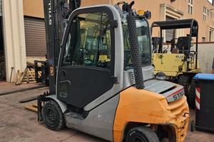 Carrello elevatore STILL 3000kg