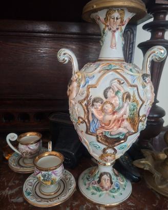 Lampada a Olio Antica in Porcellana di Capodimonte