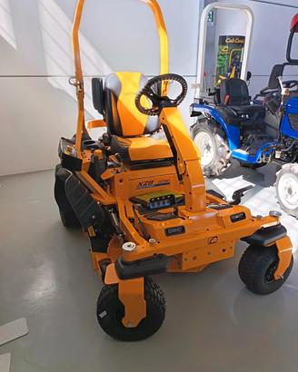 Trattorino tagliaerba Cub Cadet XZ8 s 122 Zero Tur