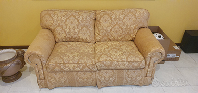 Divano 2 posti