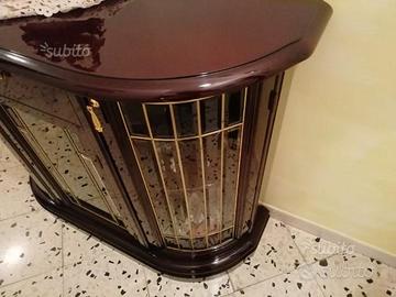 Ingresso è bastoniera