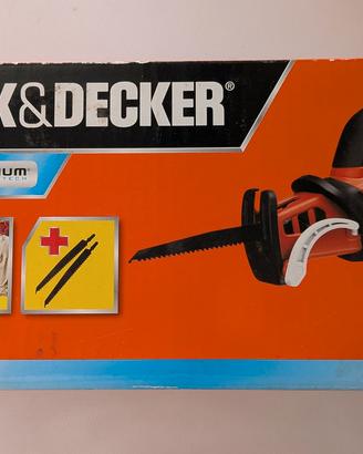Seghetto / Potatore a batteria Black & Decker