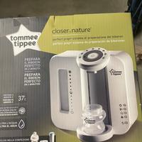 Prepara biberon Tommee tippee