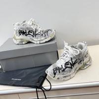Balenciaga runner