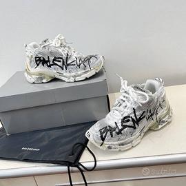 Balenciaga runner