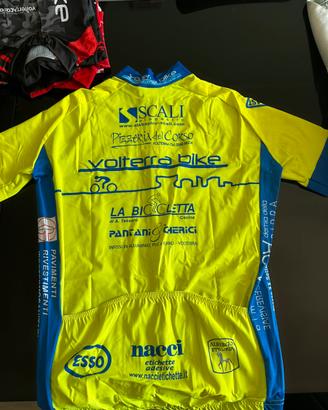 Stock di Completi da ciclismo